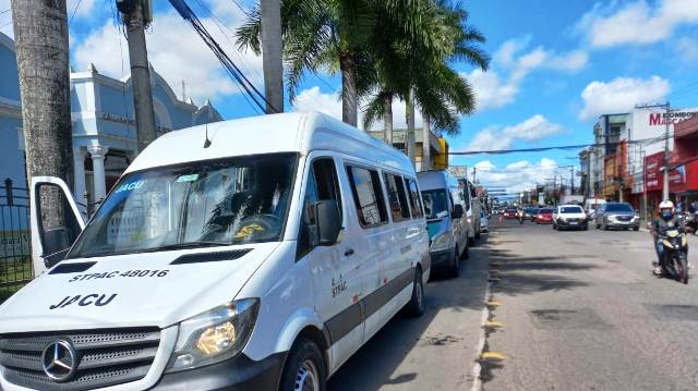 Rua Visconde do Rio Branco em frente à Câmara Municipal | Foto: Ney Silva/Acorda Cidade