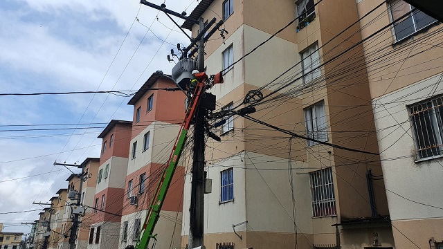 De acordo com um dos moradores, os incêndios podem estar associados a mudança da iluminação da cidade.