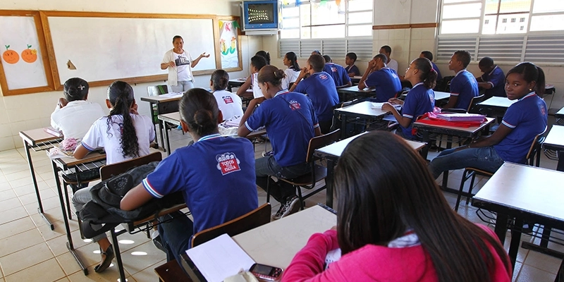 sala de aula rede estadual, aula