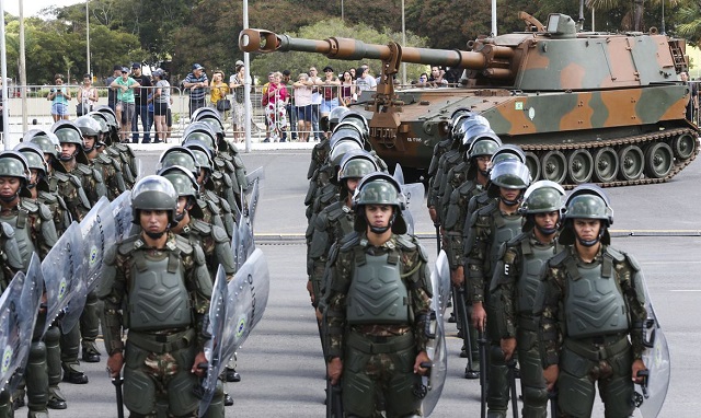 Cerimônia comemorativa do Dia do Exército