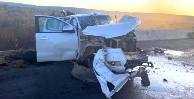 Veículo destruído em acidente deixa mortos e feridos em Ibotirama