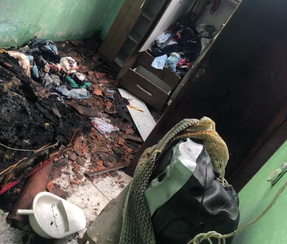 casa incendiada em Antônio Cardoso