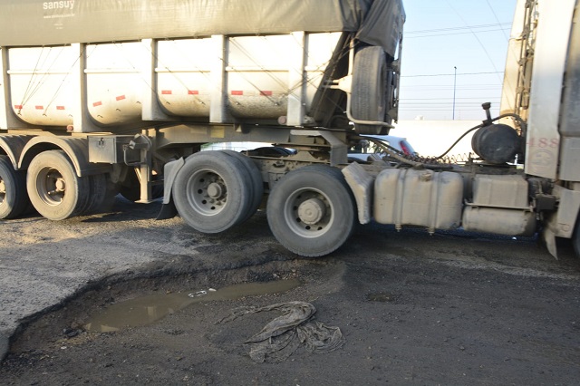 Cratera toma pista na Eduardo Froes