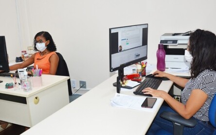 Prefeitura antecipa salário de servidores