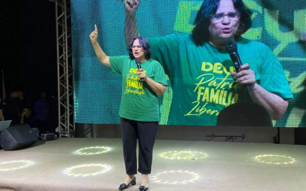 Senadora Damares Alves