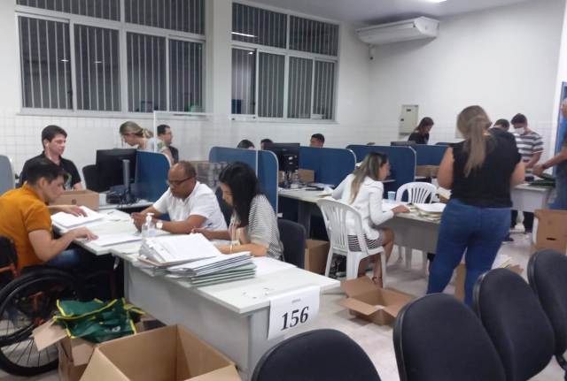 apuração urnas feira de Santana