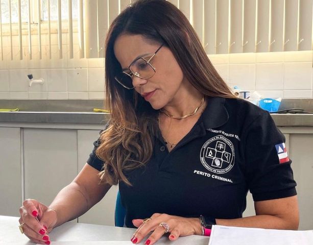 CSI baiana: conheça o dia a dia da perita criminal do DPT de Feira de Santana