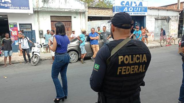 Polícia federal apura assalto a banco em irará