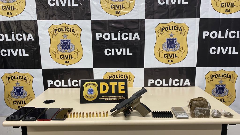 Adolescente flagrado com arma confessa envolvimento em duplo homicídio