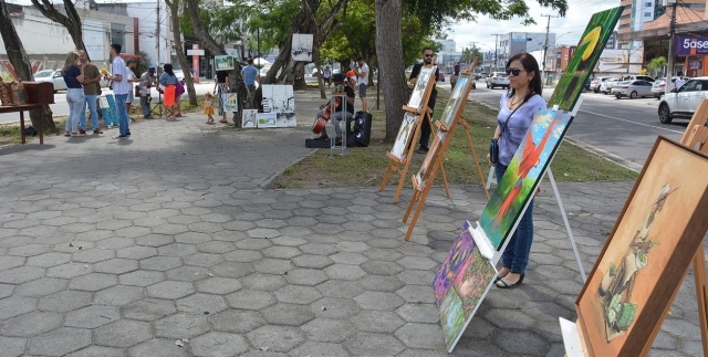 Exposição e venda de obras de arte