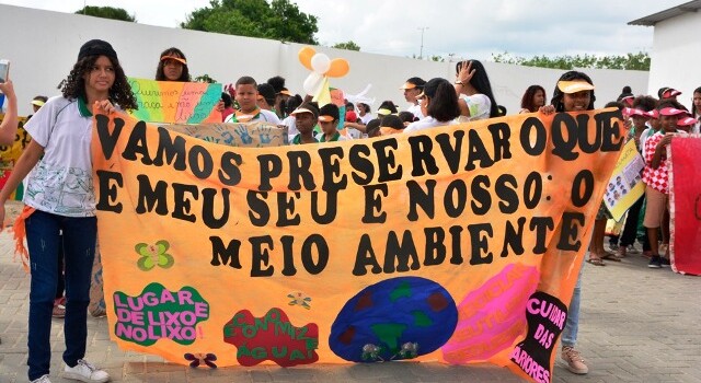 2ª Caminhada contra o Lixo no bairro Irmã Dulce