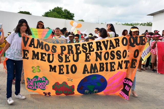 2ª Caminhada contra o Lixo no bairro Irmã Dulce