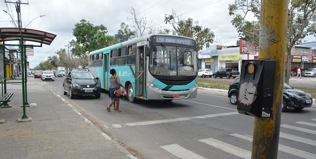 Ação de vândalos danifica botoeira digital recém instalada na Maria Quitéria