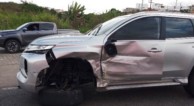 SUV_ acidente na BR 101
