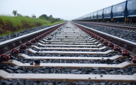 construção e operação de ferrovia