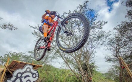 Anna Vitória Vieira vice-campeã brasileira de Ciclismo Cross Country