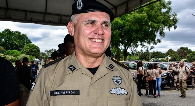 Comandante do CPRL Alberto Piton