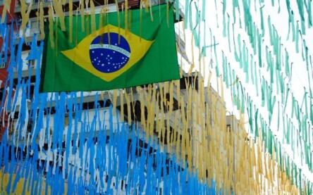 Com a proximidade da competição, muitos torcedores já estão enfeitando suas casas.