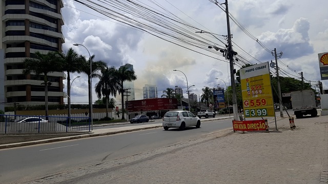 Incêndio no bairro Santa Mônica