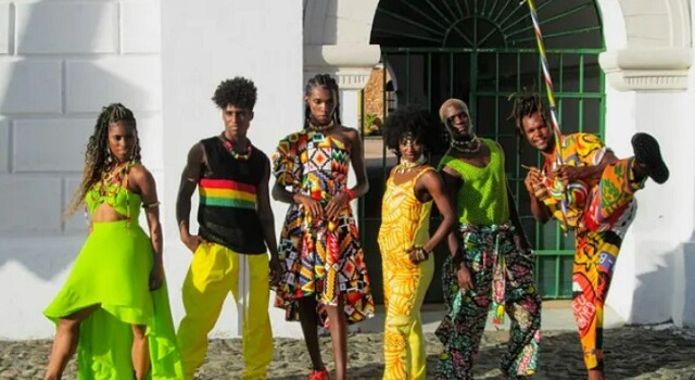 desfile promove celebração da cultura negra no Centro Histórico de Salvador