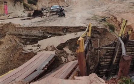 Prado: ponte desaba após fortes chuvas na cidade do extremo sul da Bahia