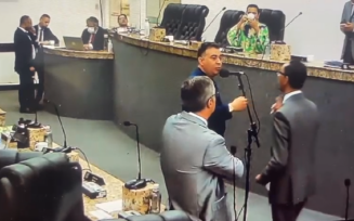 Vereador agride colega na Câmara_ Vídeo Redes Sociais