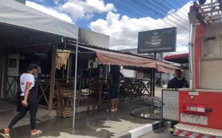 Incêndio em restaurante