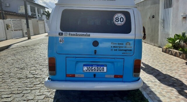 Casal retorna à Feira após conhecer 6 estados brasileiros e 4 países em uma Kombi (Foto: Ney Silva/Acorda Cidade)