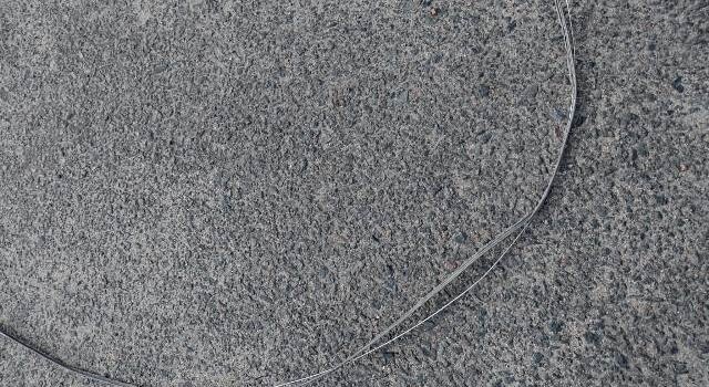 Motociclista é atingido no pescoço por fio de telefonia solto em via pública e socorrido para a Upa (Foto: Arquivo Pessoal)