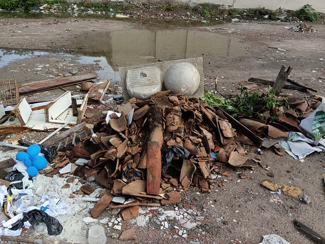 Terreno baldio na Estação Nova