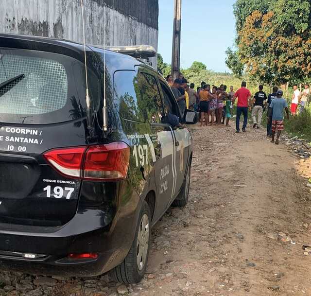 Jovem é assassinado a tiros no bairro Mangabeira