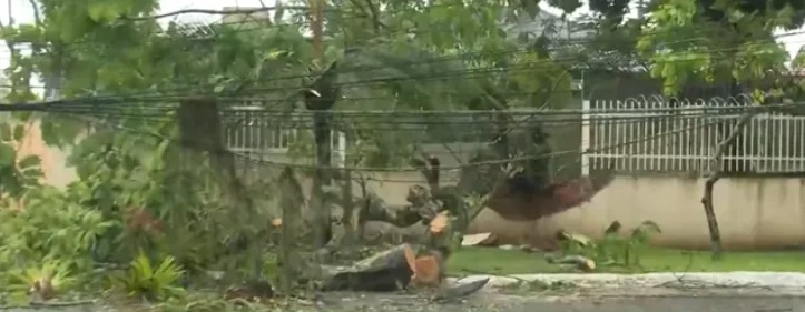 Nível de rio aumenta mais de três metros em menos de 24h após temporal em Itabuna