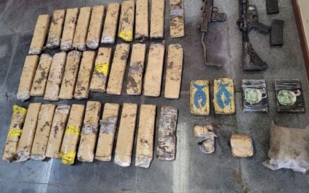 Polícia apreende drogas e armas enterradas no conjunto Feira IV