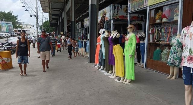 Shopping Popular Cidade das Compras, em Feira de Santana. (Foto: Paulo José/ Acorda Cidade)