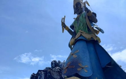 Estátua Mãe Stella de Oxóssi_ Foto Reprodução Redes Sociais