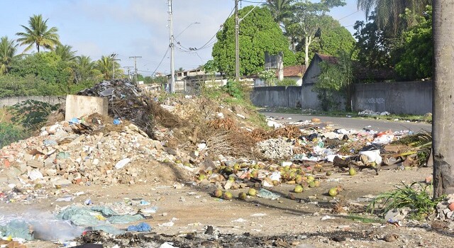 Descarte no bairro Santa Mônica