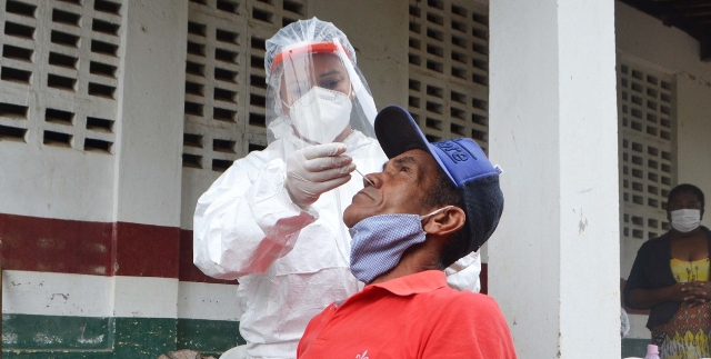 Teste PCR para detecção da Covid 19_ Foto Reprodução Secom Feira