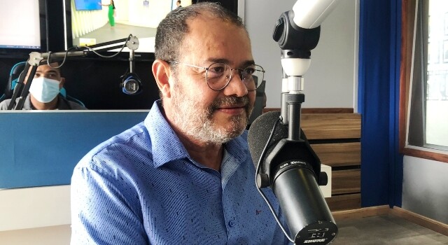 Coordenador do núcleo de rádio da Secretaria Estadual de Comunicação Social do Estado da Bahia, Edmundo Filho