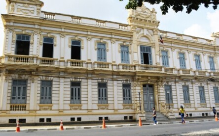 Prefeitura de Feira de Santana/ Paço Municipal Prefeitura de Feira de Santana/ Paço Municipal