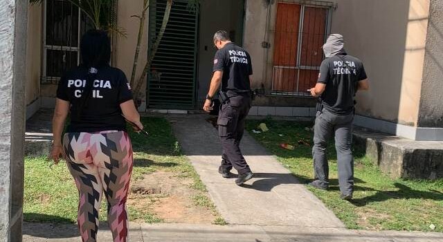 Homicídio no Residencial Viver, no bairro Mangabeira (Foto: Aldo Matos/Acorda Cidade)