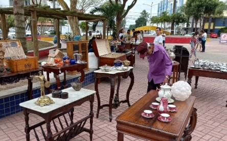 Feira de Antiguidades na Kalilândia