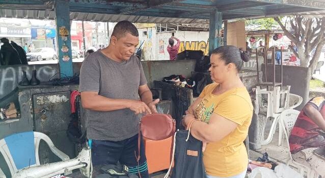 Cliente_ praça do Senadinho_ Foto Paulo José_Acorda Cidade