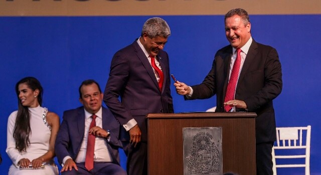 transmissão de cargo