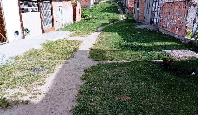 Rua sem pavimentação no bairro Gabriela II