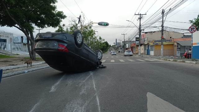 veículo capotad