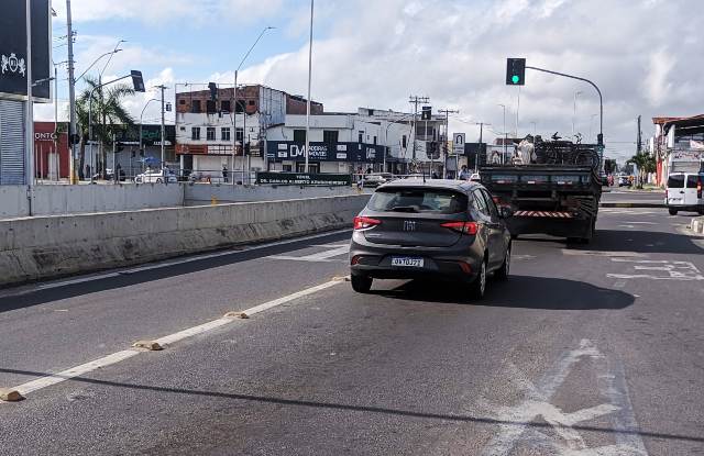 Viaduto da João Durval com a Presidente _ Foto Ed Santos _ Acorda Cidade