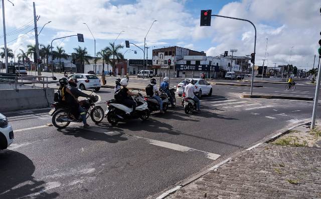 Viaduto da João Durval com a Presidente _ Foto Ed Santos _ Acorda Cidade