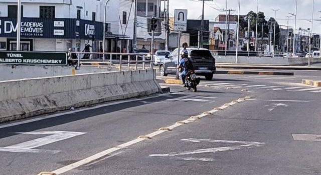 Viaduto da João Durval com a Presidente _ Foto Ed Santos _ Acorda Cidade