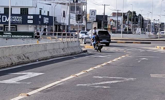 Viaduto da João Durval com a Presidente _ Foto Ed Santos _ Acorda Cidade