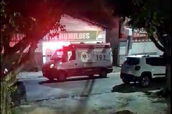 Ambulância do Samu_ Policlínica de Humildes_ Foto Reprodução Redes Sociais